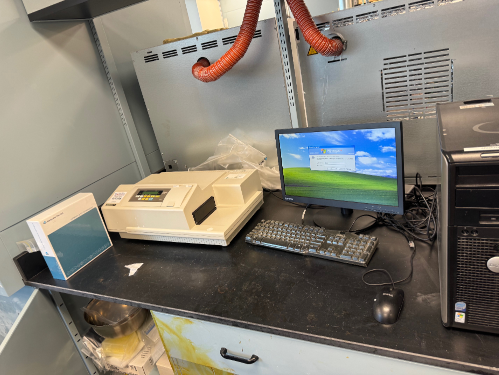 Image of Molecular Devices SpectraMax M2e Microplate Reader